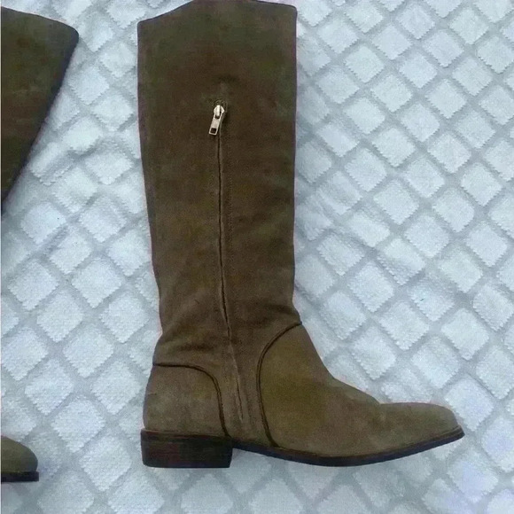 UGG Gracen Tan Suede Riding Boots 1017344 - Picture 3 of 12